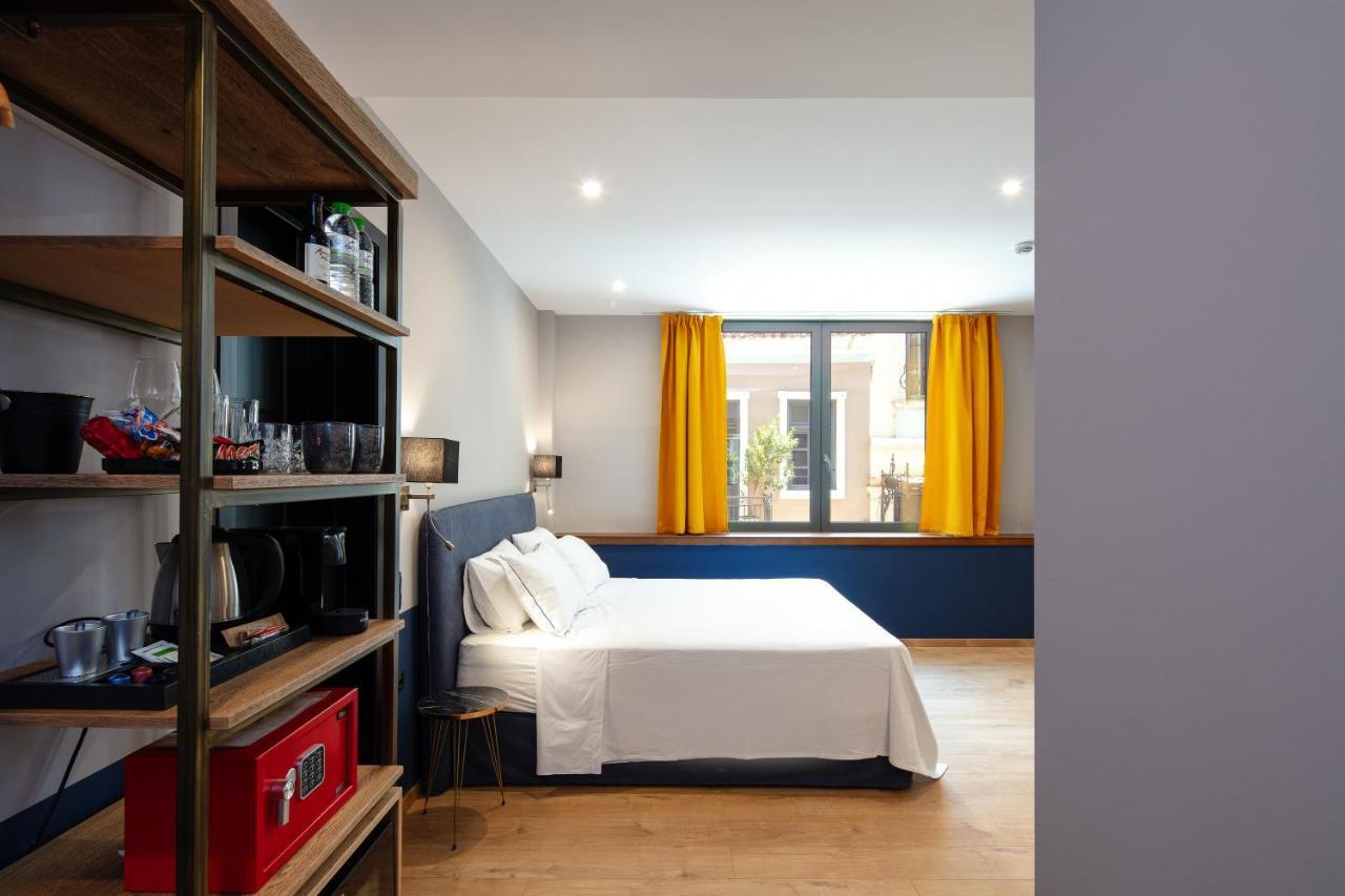 Hotel The Vault Atene Esterno foto