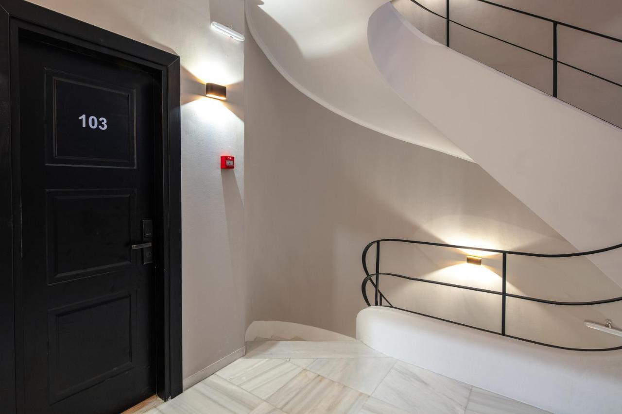 Hotel The Vault Atene Esterno foto